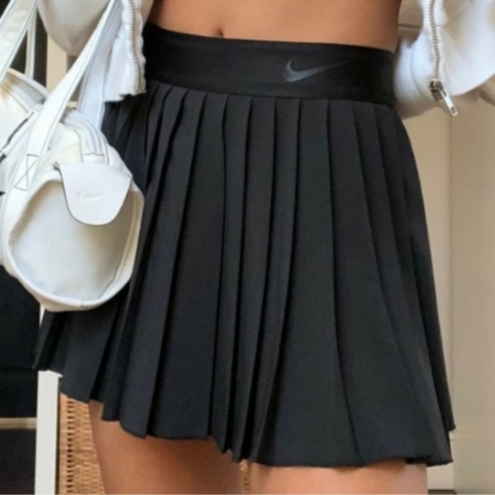 Nike Black Pleated Skort